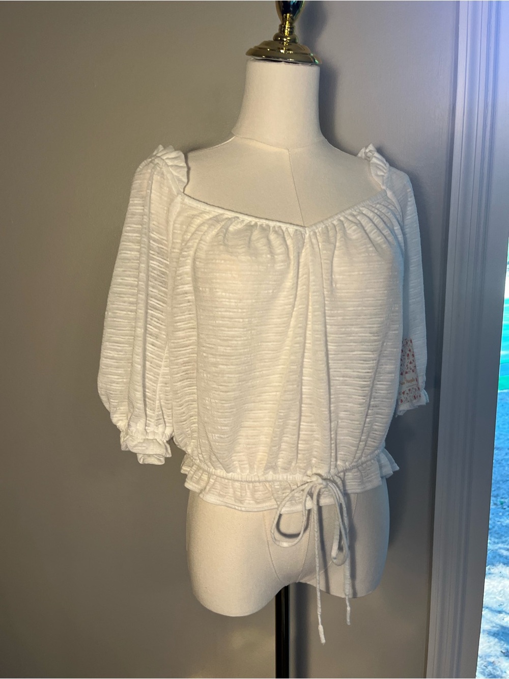 Women’s FREE PEOPLE White Off-Shoulder Drawstring Blouse - Medium- NEW W TAG fun